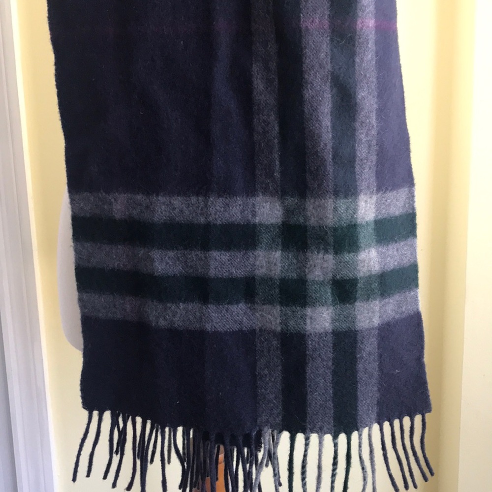 Burberry cashmere purple plaid scarf - Picture 6 of 6